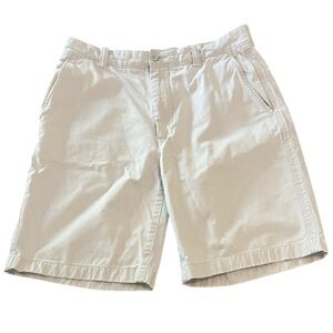 GAP Khakis Men's Relaxed Fit Beige/Cream Shorts - 34